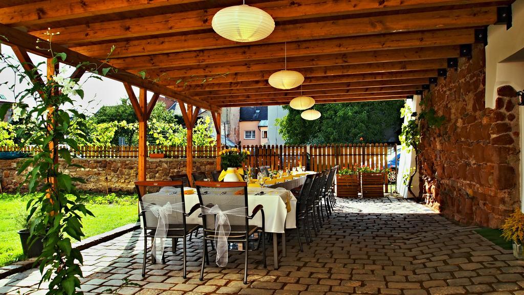 Excalibur Penzion A Restaurace Moravská Třebová Eksteriør billede