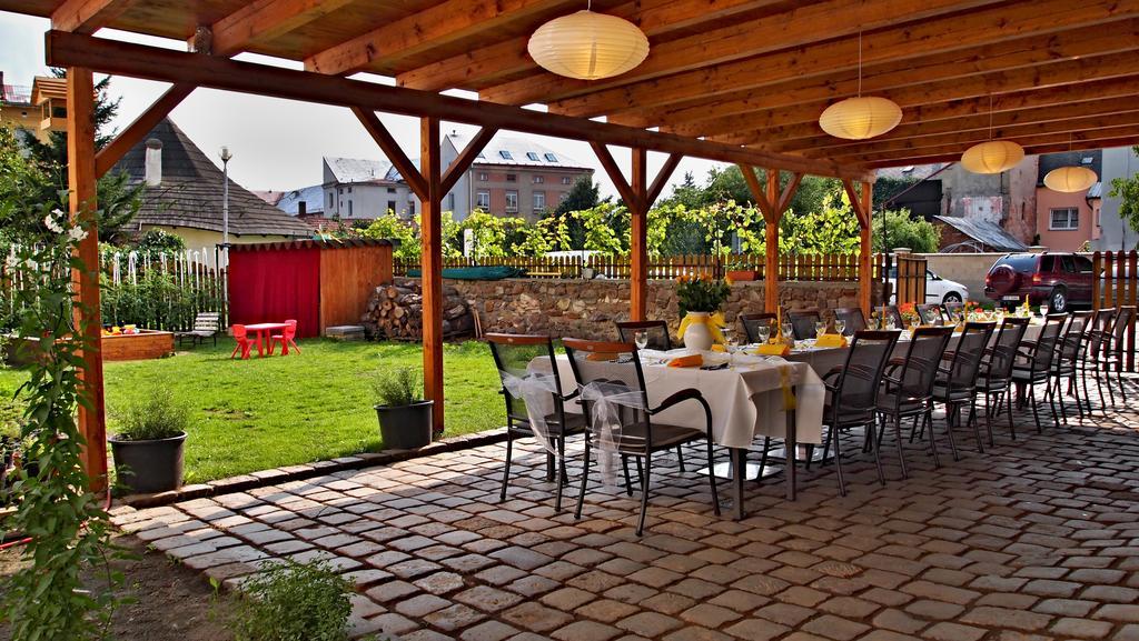Excalibur Penzion A Restaurace Moravská Třebová Eksteriør billede