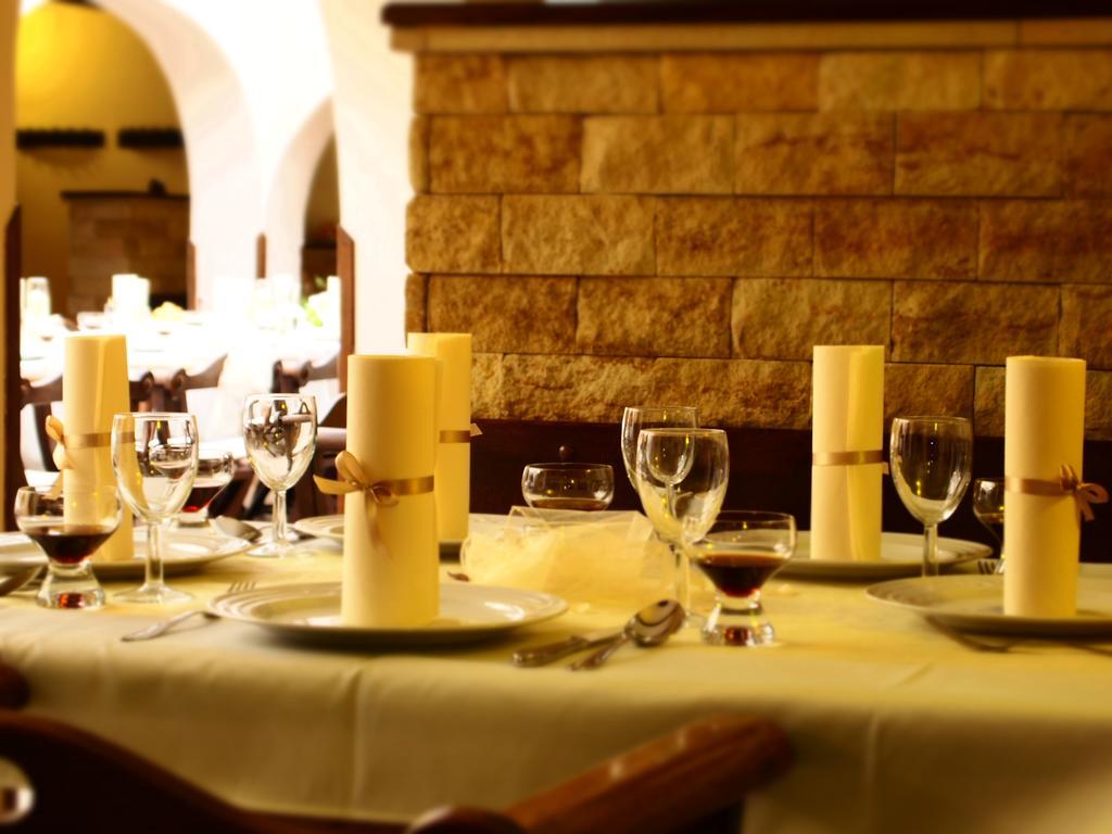Excalibur Penzion A Restaurace Moravská Třebová Eksteriør billede