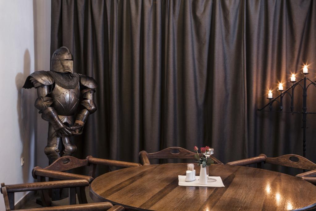 Excalibur Penzion A Restaurace Moravská Třebová Eksteriør billede